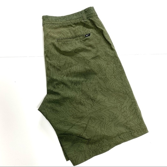 Nike Golf Standard Fit Golf Shorts Print Green - Picture 9 of 9